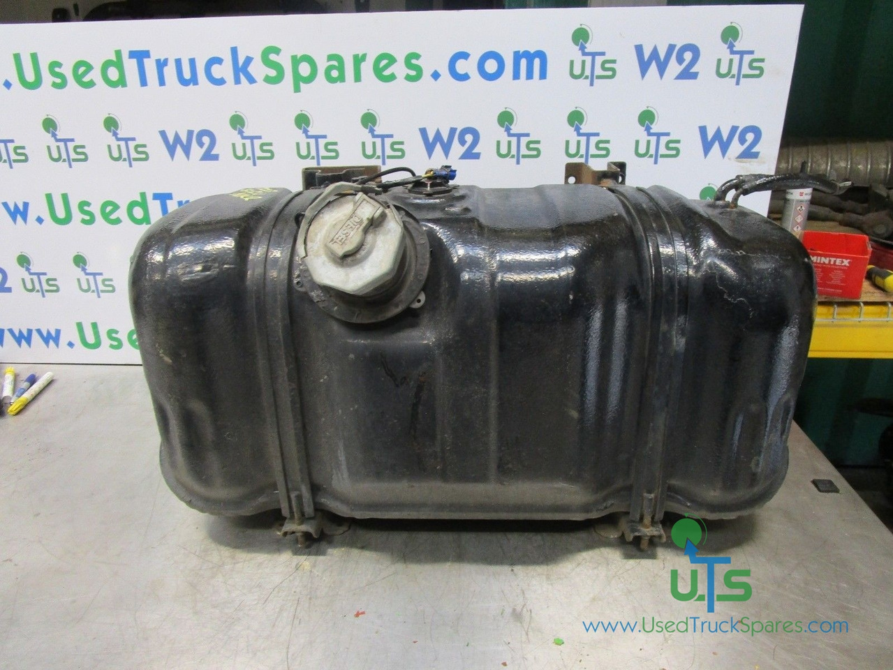 ISUZU NKR FUEL TANK COMPLETE - Palivová nádrž pre Nákladné auto: obrázok 1 ISUZU NKR FUEL TANK COMPLETE - Palivová nádrž pre Nákladné auto: obrázok 1