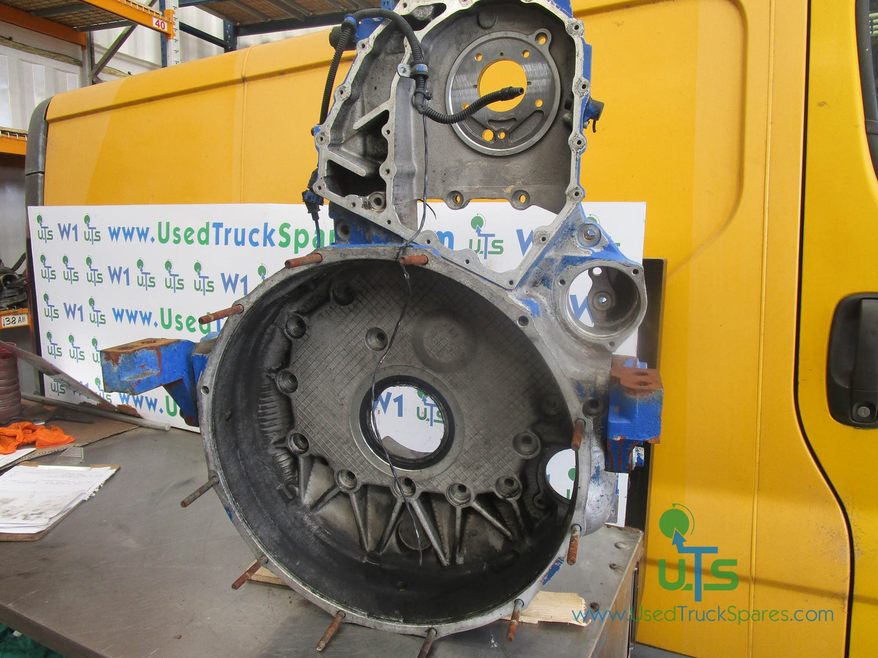 IVECO CURSOR 8 FLYWHEEL BELLHOUSING P/NO 99482255 - Zotrvačník pre Nákladné auto: obrázok 2 IVECO CURSOR 8 FLYWHEEL BELLHOUSING P/NO 99482255 - Zotrvačník pre Nákladné auto: obrázok 2