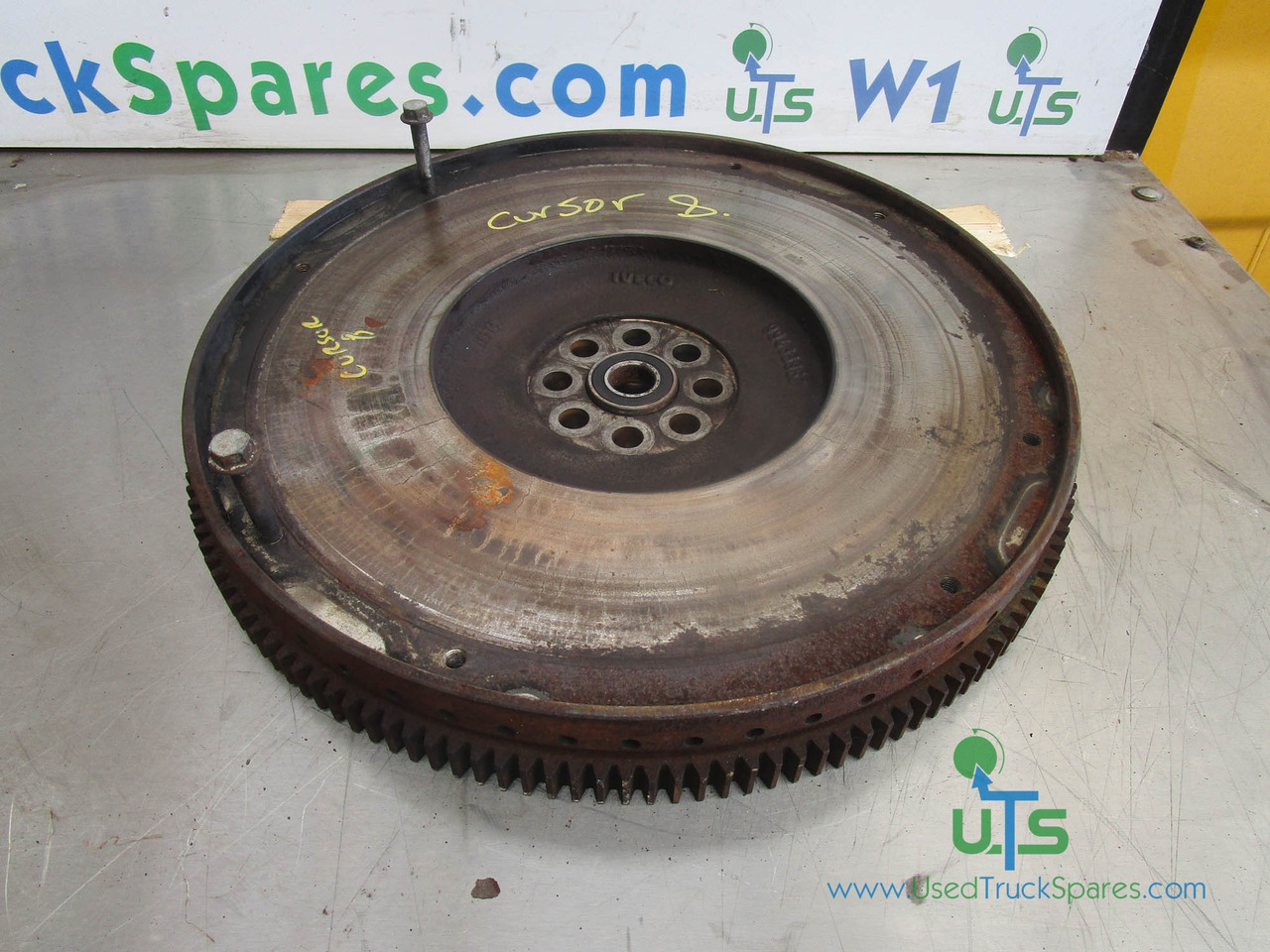 IVECO CURSOR 8 FLYWHEEL P/NO 99633961 - Zotrvačník pre Nákladné auto: obrázok 1 IVECO CURSOR 8 FLYWHEEL P/NO 99633961 - Zotrvačník pre Nákladné auto: obrázok 1