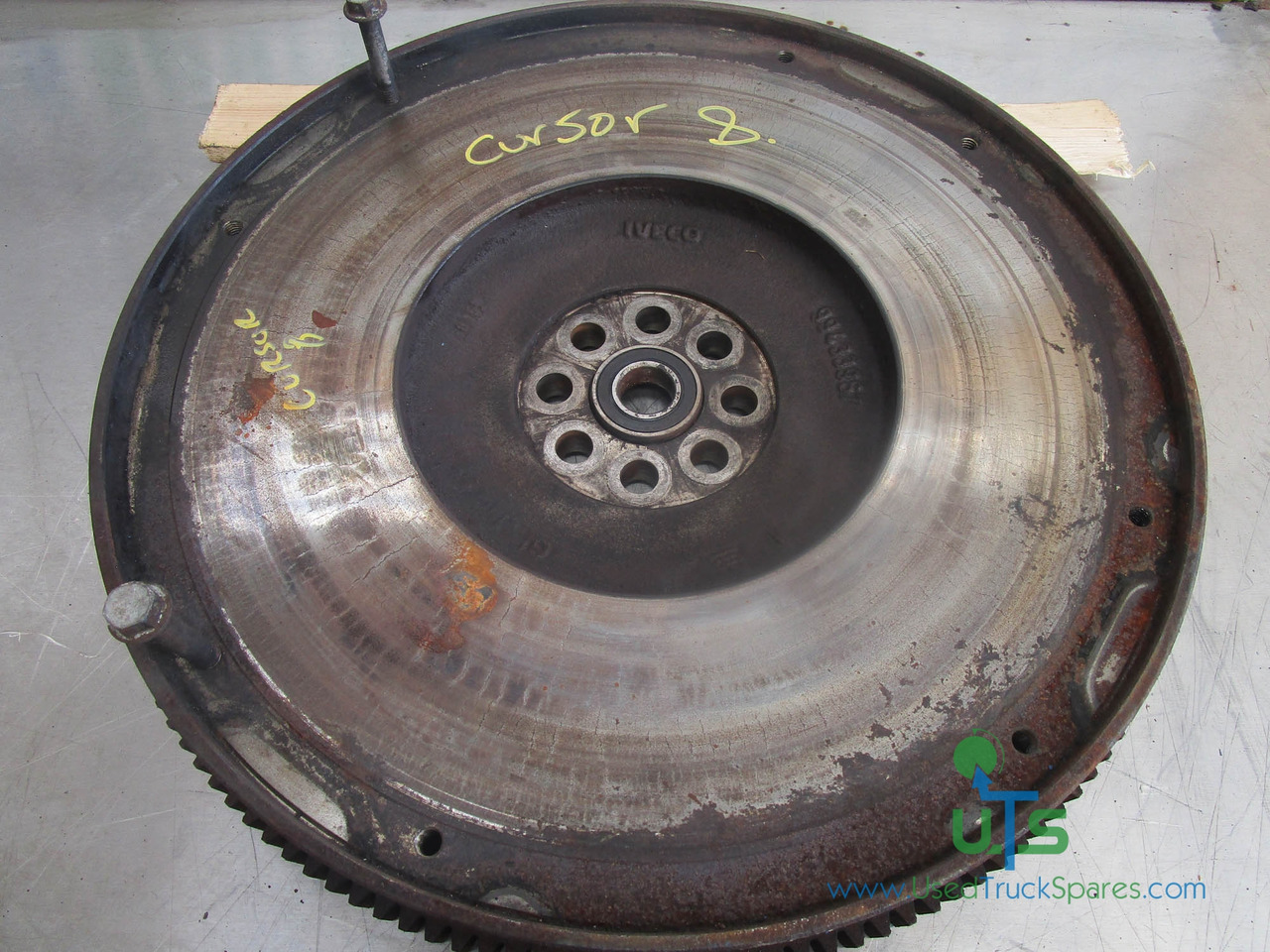 IVECO CURSOR 8 FLYWHEEL P/NO 99633961 - Zotrvačník pre Nákladné auto: obrázok 2 IVECO CURSOR 8 FLYWHEEL P/NO 99633961 - Zotrvačník pre Nákladné auto: obrázok 2