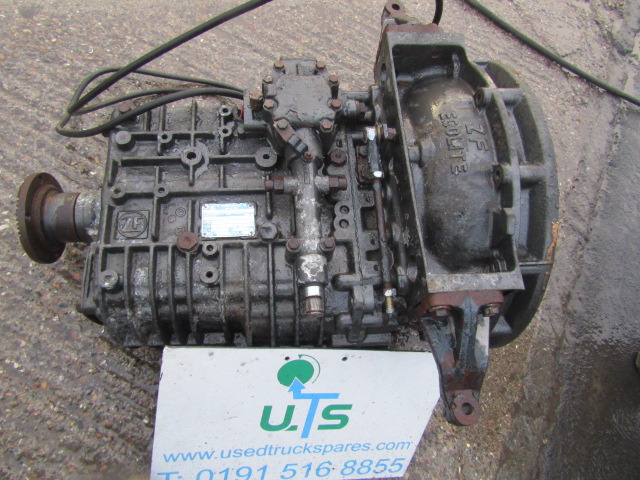 MAN LE 220 6 SPEED ZF GEARBOX 65 850 - Prevodovka pre Nákladné auto: obrázok 2 MAN LE 220 6 SPEED ZF GEARBOX 65 850 - Prevodovka pre Nákladné auto: obrázok 2