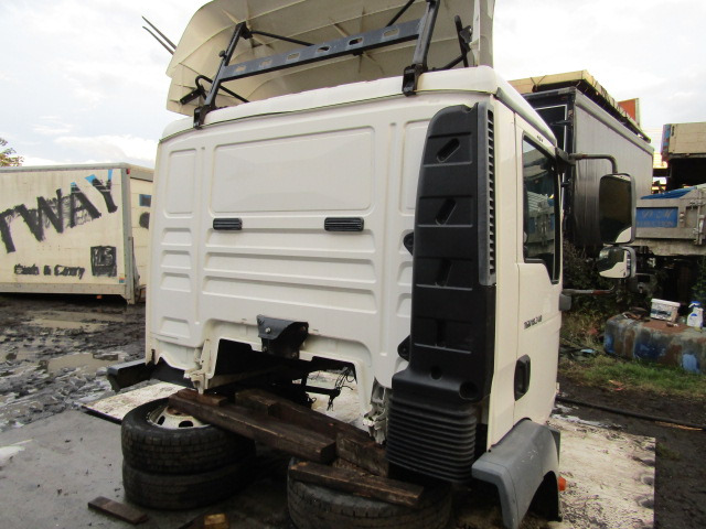 MAN TGM DAY CAB EX 2009 - Kabína pre Nákladné auto: obrázok 5 MAN TGM DAY CAB EX 2009 - Kabína pre Nákladné auto: obrázok 5