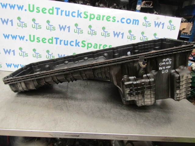 MERCEDES ACTROS MP4 OM471-6 ENGINE OIL SUMP P/NO A4710106113 - Motor a diely pre Nákladné auto: obrázok 1 MERCEDES ACTROS MP4 OM471-6 ENGINE OIL SUMP P/NO A4710106113 - Motor a diely pre Nákladné auto: obrázok 1