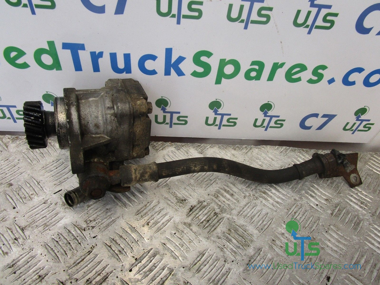 MITSUBISHI CANTER 35C13 (4M42) POWER STEERING PUMP P/NO MK471985 - Riadenia pre Nákladné auto: obrázok 1 MITSUBISHI CANTER 35C13 (4M42) POWER STEERING PUMP P/NO MK471985 - Riadenia pre Nákladné auto: obrázok 1