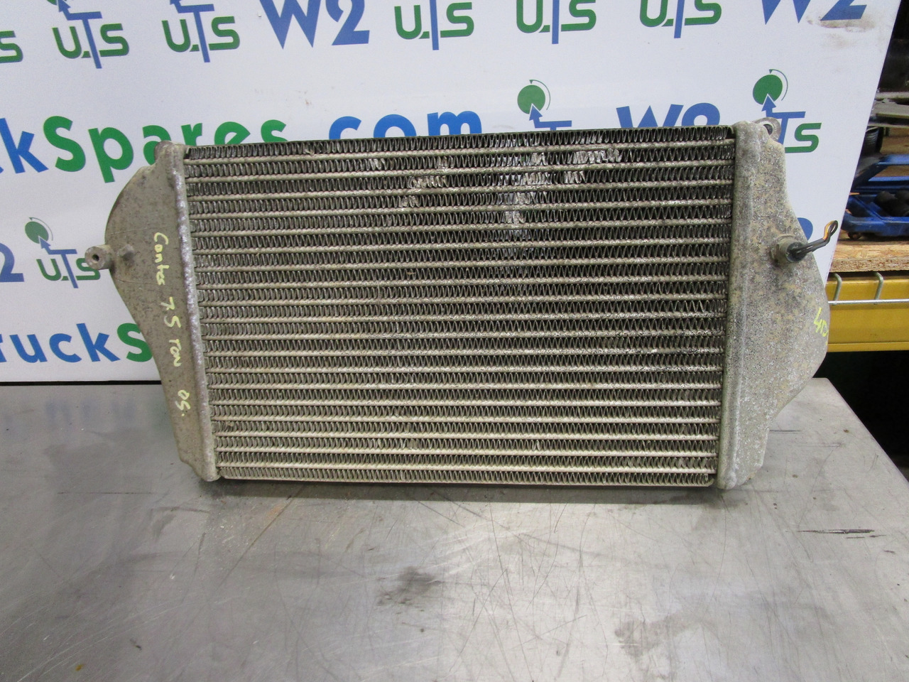MITSUBISHI CANTER INTERCOOLER - Chladič pre Nákladné auto: obrázok 1 MITSUBISHI CANTER INTERCOOLER - Chladič pre Nákladné auto: obrázok 1