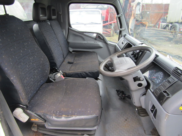 MITSUBISHI FUSO 35C13 EURO 5 CAB 2012 - Kabína pre Nákladné auto: obrázok 3 MITSUBISHI FUSO 35C13 EURO 5 CAB 2012 - Kabína pre Nákladné auto: obrázok 3