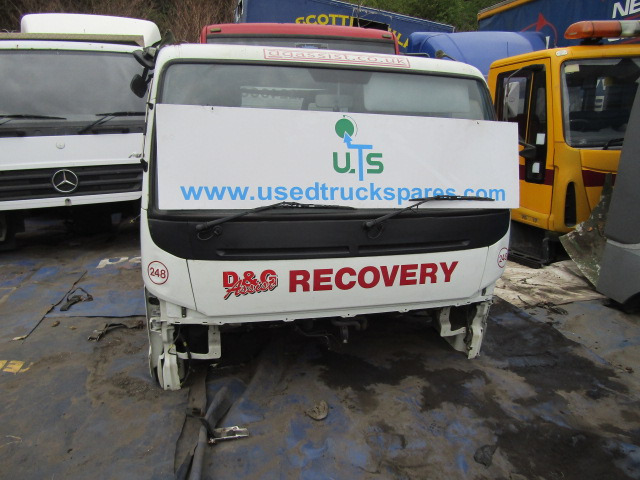 MITSUBISHI FUSO 7C15/18 CAB 2013 - Kabína pre Nákladné auto: obrázok 1 MITSUBISHI FUSO 7C15/18 CAB 2013 - Kabína pre Nákladné auto: obrázok 1