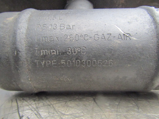 RENAULT PREMIUM COMPRESSOR PIPE & CHAMBER TYPE 5010300526 - Motor a diely pre Nákladné auto: obrázok 2 RENAULT PREMIUM COMPRESSOR PIPE & CHAMBER TYPE 5010300526 - Motor a diely pre Nákladné auto: obrázok 2