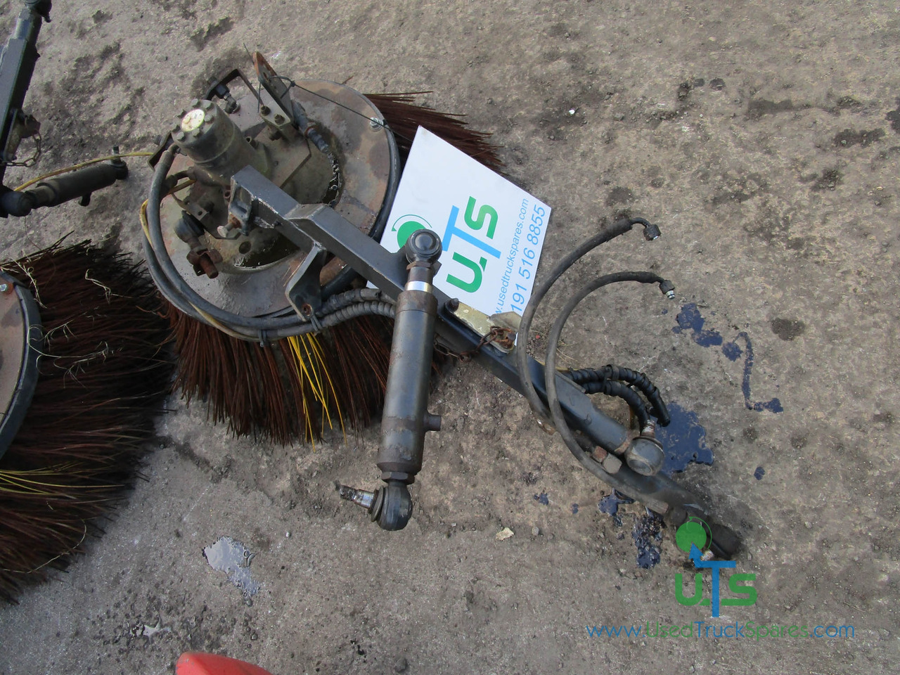 SCHMIDT SWINGO 200 R/HAND BRUSH ARM AND DRIVE - Zametač pre Komunálne/ Špeciálne stroje: obrázok 1 SCHMIDT SWINGO 200 R/HAND BRUSH ARM AND DRIVE - Zametač pre Komunálne/ Špeciálne stroje: obrázok 1