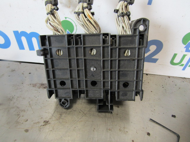 SCHMIDT SWINGO RELAY CLUSTER - Elektrický systém pre Nákladné auto: obrázok 2 SCHMIDT SWINGO RELAY CLUSTER - Elektrický systém pre Nákladné auto: obrázok 2