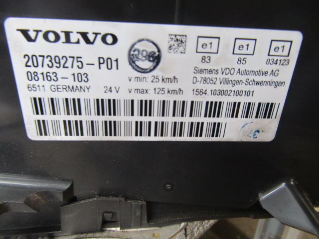 VOLVO FH13 CLOCK CLUSTER P/NO 20739275-P01 - Kabína a interiér pre Nákladné auto: obrázok 2 VOLVO FH13 CLOCK CLUSTER P/NO 20739275-P01 - Kabína a interiér pre Nákladné auto: obrázok 2