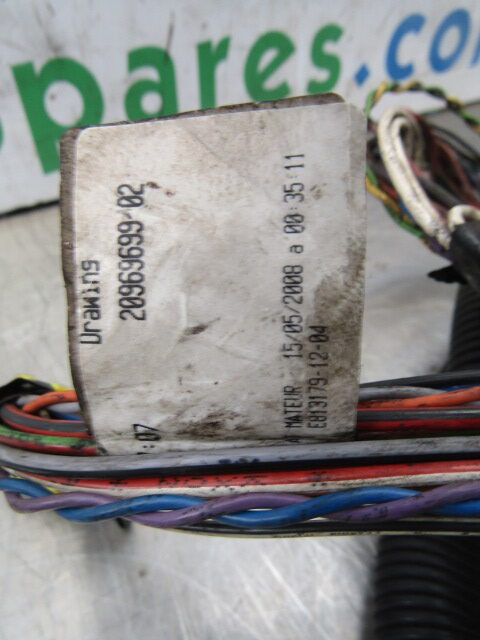 VOLVO FH13A ECU / FUSEBOARD HARNESS P/NO 20969699 / 02 - Riadiaca jednotka pre Nákladné auto: obrázok 3 VOLVO FH13A ECU / FUSEBOARD HARNESS P/NO 20969699 / 02 - Riadiaca jednotka pre Nákladné auto: obrázok 3