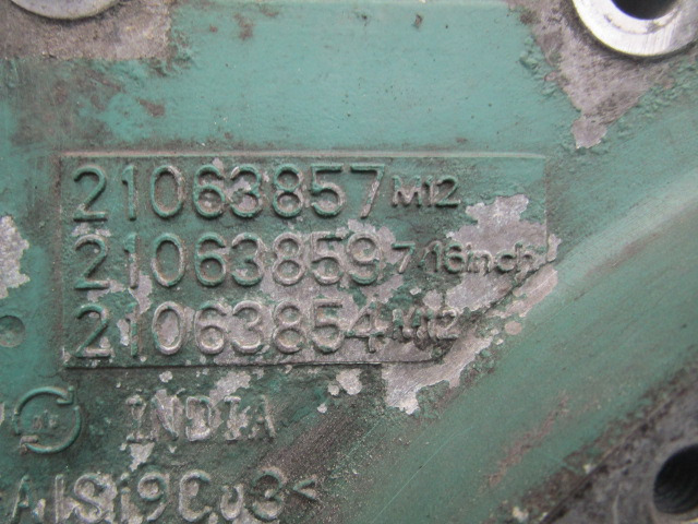 VOLVO FH13A FLYWHEEL BELLHOUSING P/NO 21063857 / 21063859 - Zotrvačník pre Nákladné auto: obrázok 2 VOLVO FH13A FLYWHEEL BELLHOUSING P/NO 21063857 / 21063859 - Zotrvačník pre Nákladné auto: obrázok 2