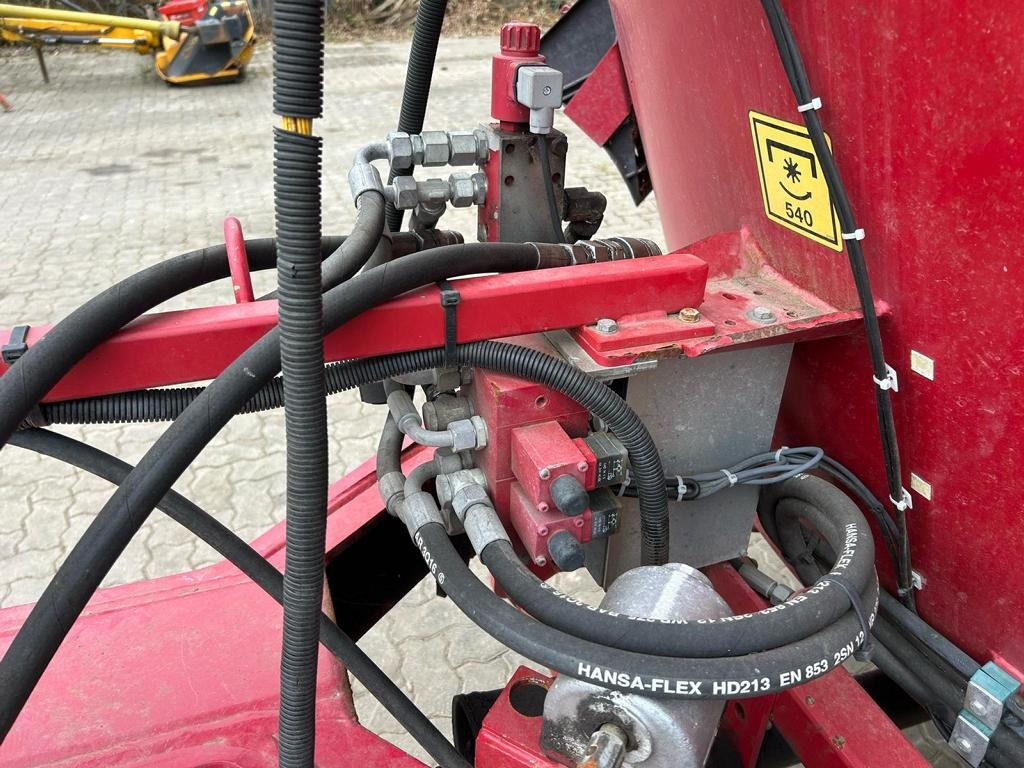 BVL V-MIX PLUS 13-1S - Kŕmny voz: obrázok 4 BVL V-MIX PLUS 13-1S - Kŕmny voz: obrázok 4