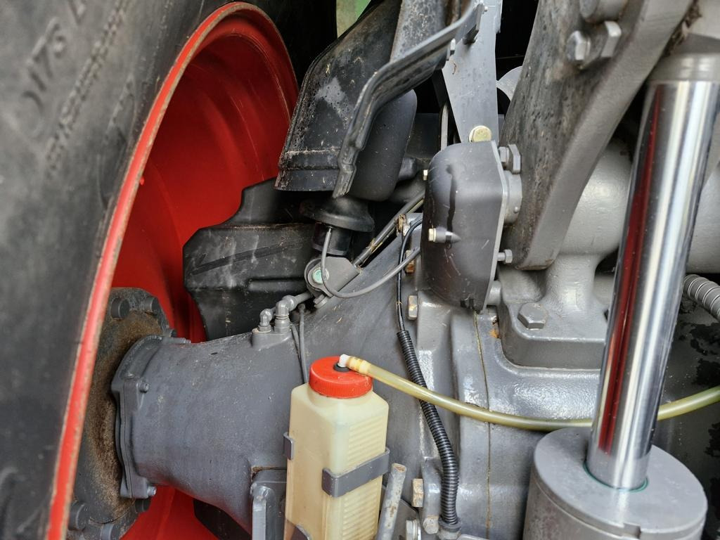 Leasing Fendt 826 VARIO PROFI PLUS Fendt 826 VARIO PROFI PLUS: obrázok 9 Leasing Fendt 826 VARIO PROFI PLUS Fendt 826 VARIO PROFI PLUS: obrázok 9