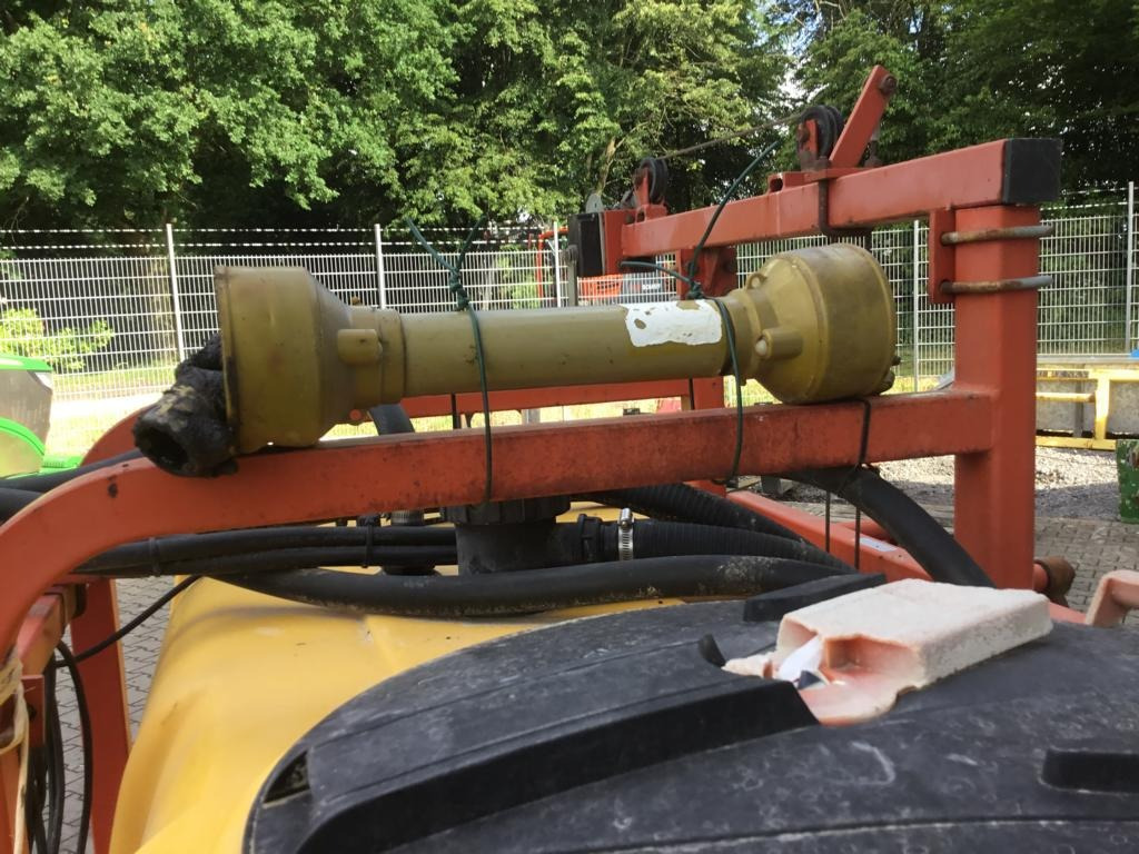 Gambetti PEG 1000/1212 - Postrekovač za traktor: obrázok 2 Gambetti PEG 1000/1212 - Postrekovač za traktor: obrázok 2