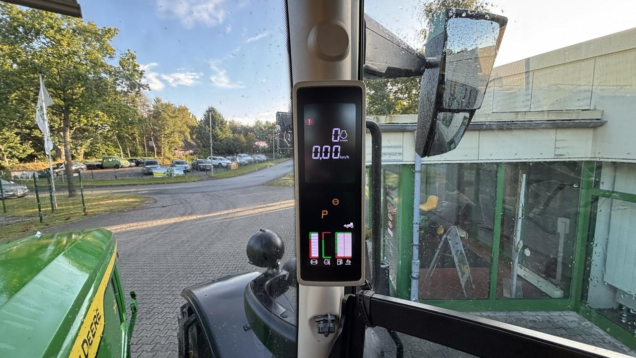 John Deere 6R250 - Traktor: obrázok 5 John Deere 6R250 - Traktor: obrázok 5