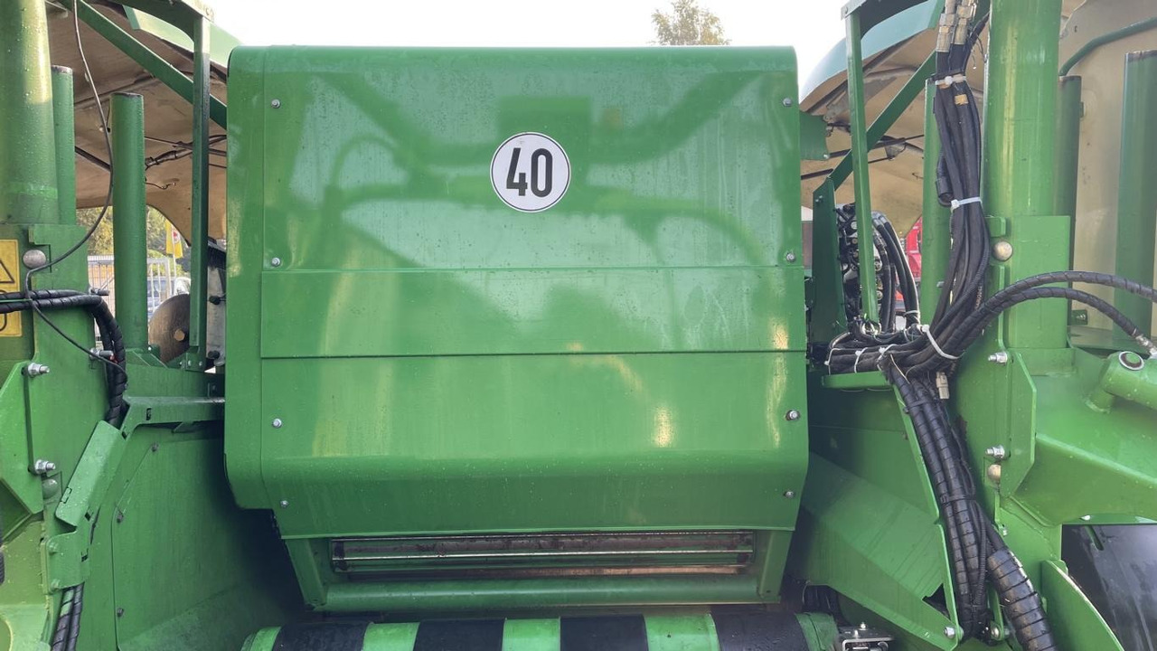 Stroje na zber krmovín John Deere C441R: obrázok 7