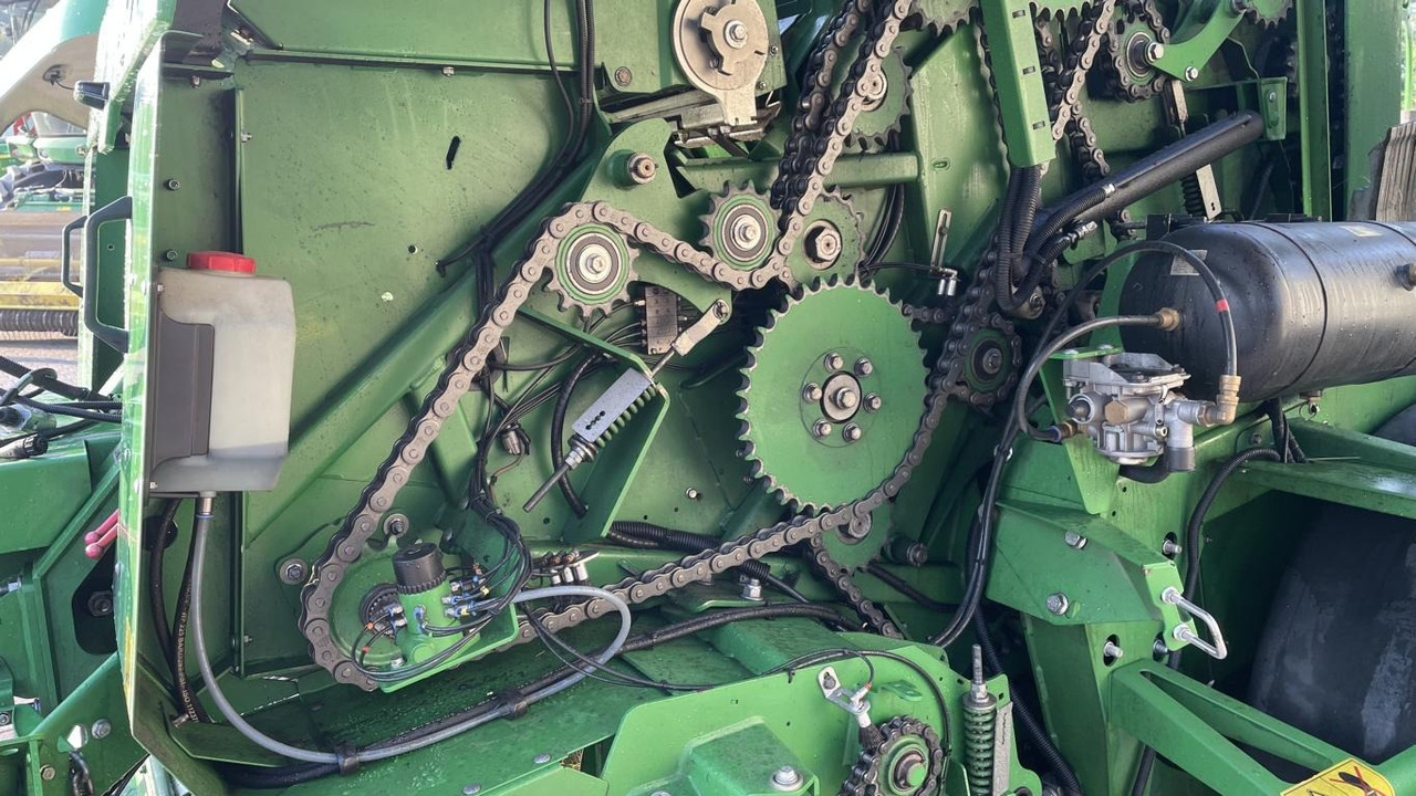 Stroje na zber krmovín John Deere C441R: obrázok 15