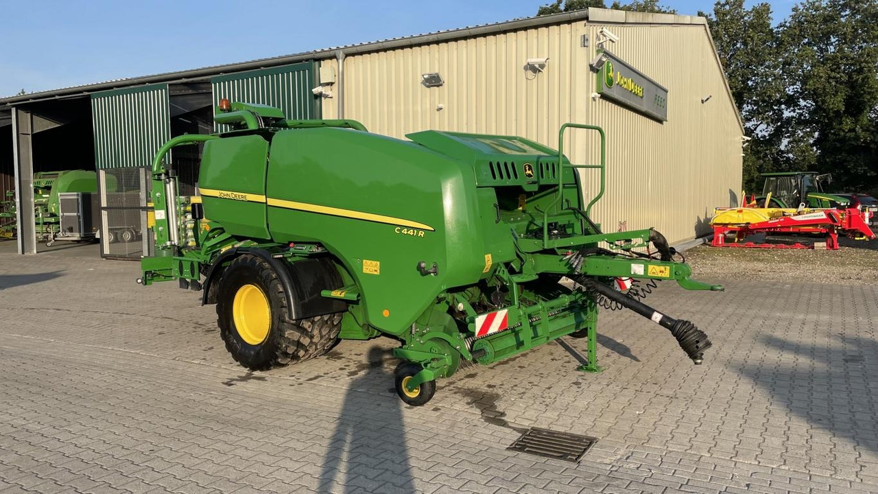 Stroje na zber krmovín John Deere C441R: obrázok 30