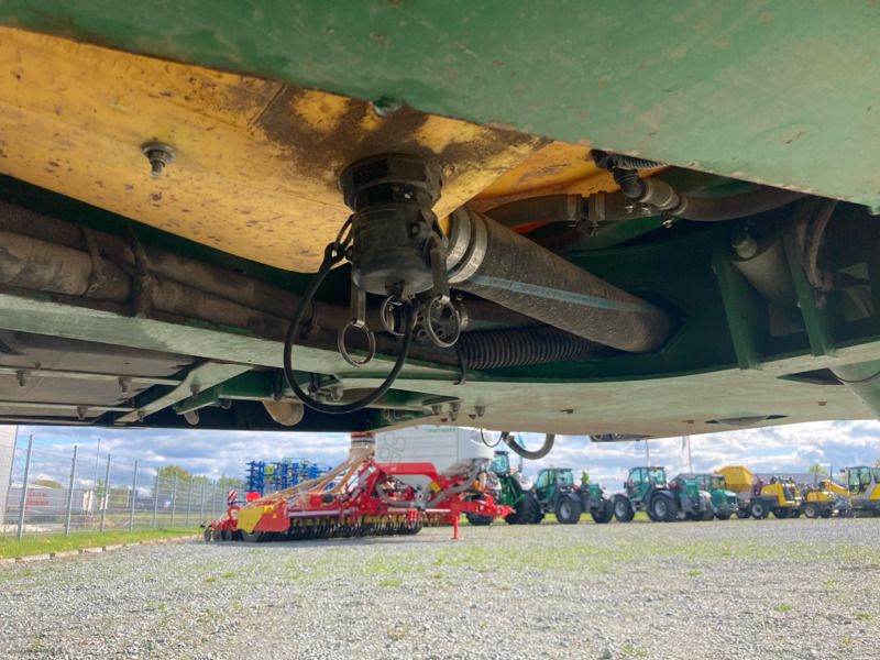 John Deere POWRSPRAY R975I - Postrekovač: obrázok 4 John Deere POWRSPRAY R975I - Postrekovač: obrázok 4