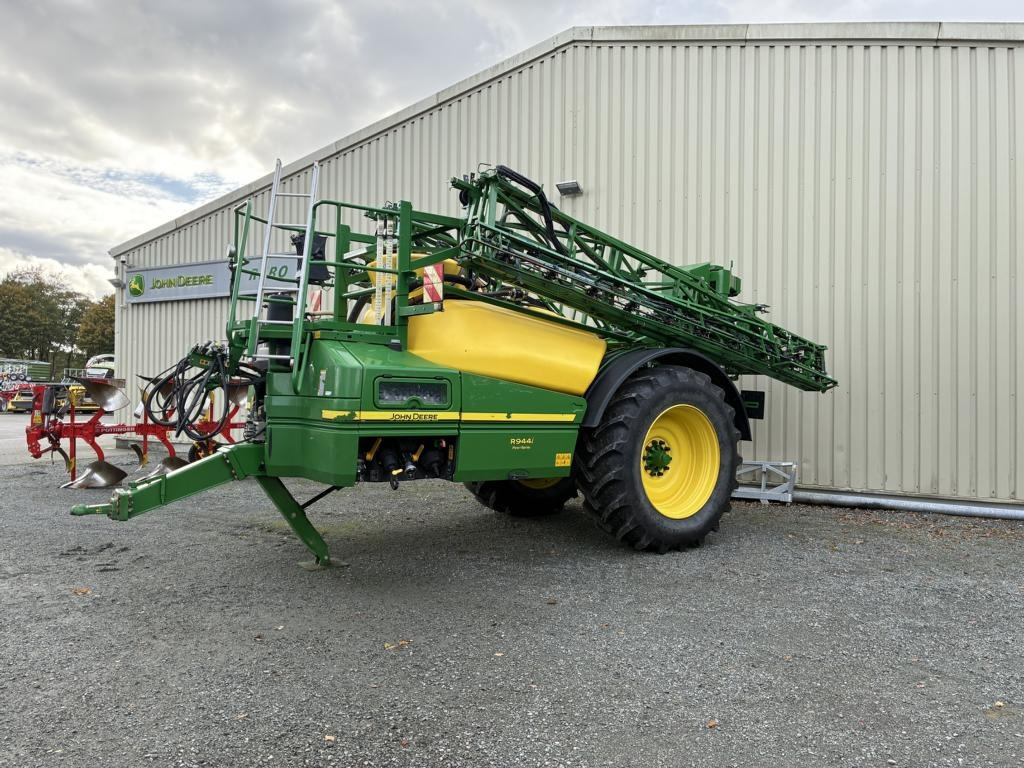 John Deere R944I POWRSPRAY - Postrekovač: obrázok 1 John Deere R944I POWRSPRAY - Postrekovač: obrázok 1