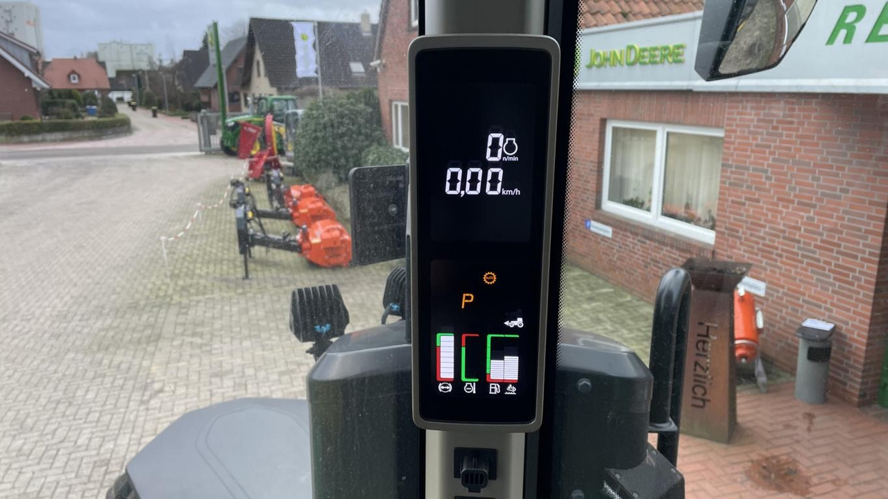 John Deere TRAKTOR 7R350 - Traktor: obrázok 5 John Deere TRAKTOR 7R350 - Traktor: obrázok 5