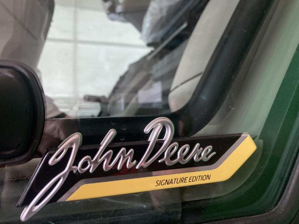 John Deere TRAKTOR 8R370 - Traktor: obrázok 2 John Deere TRAKTOR 8R370 - Traktor: obrázok 2