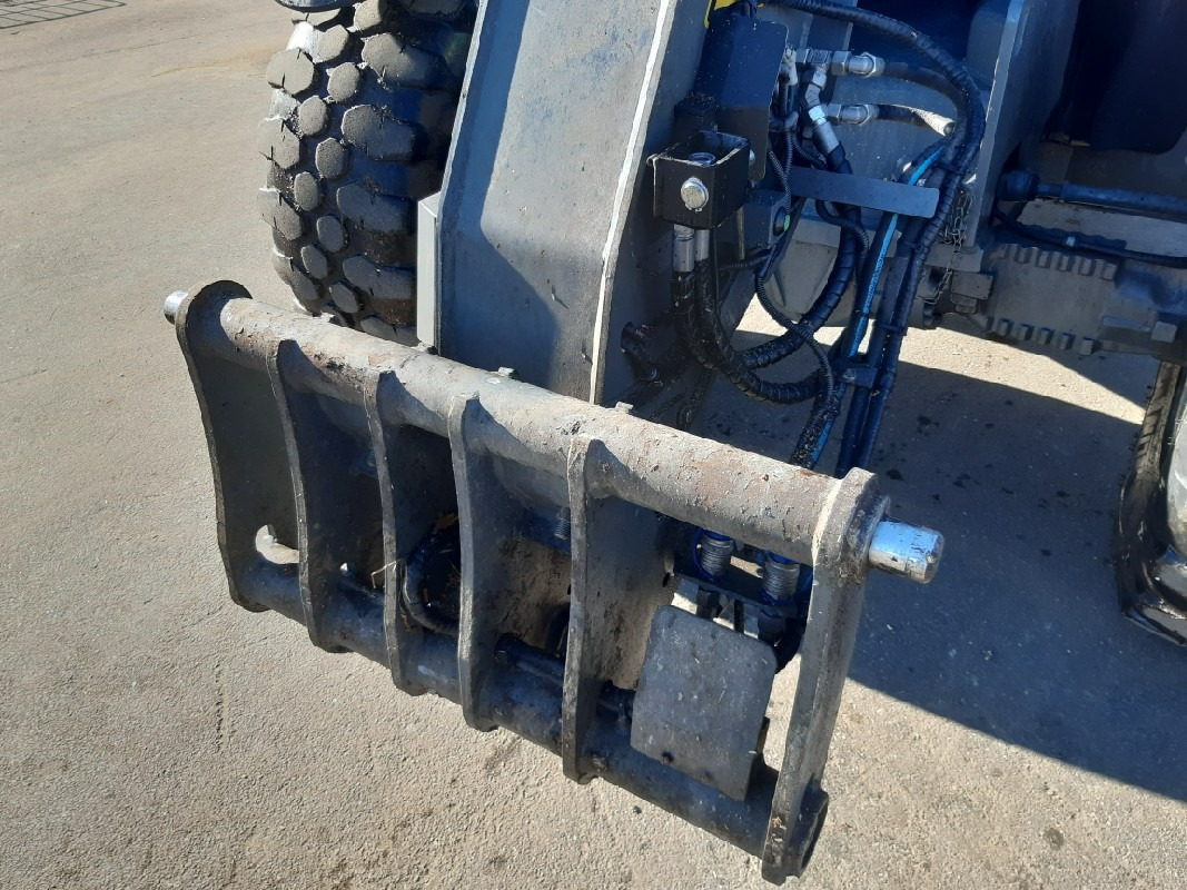 Kramer KT559 T4 SERIE2 - Nakladač: obrázok 3 Kramer KT559 T4 SERIE2 - Nakladač: obrázok 3