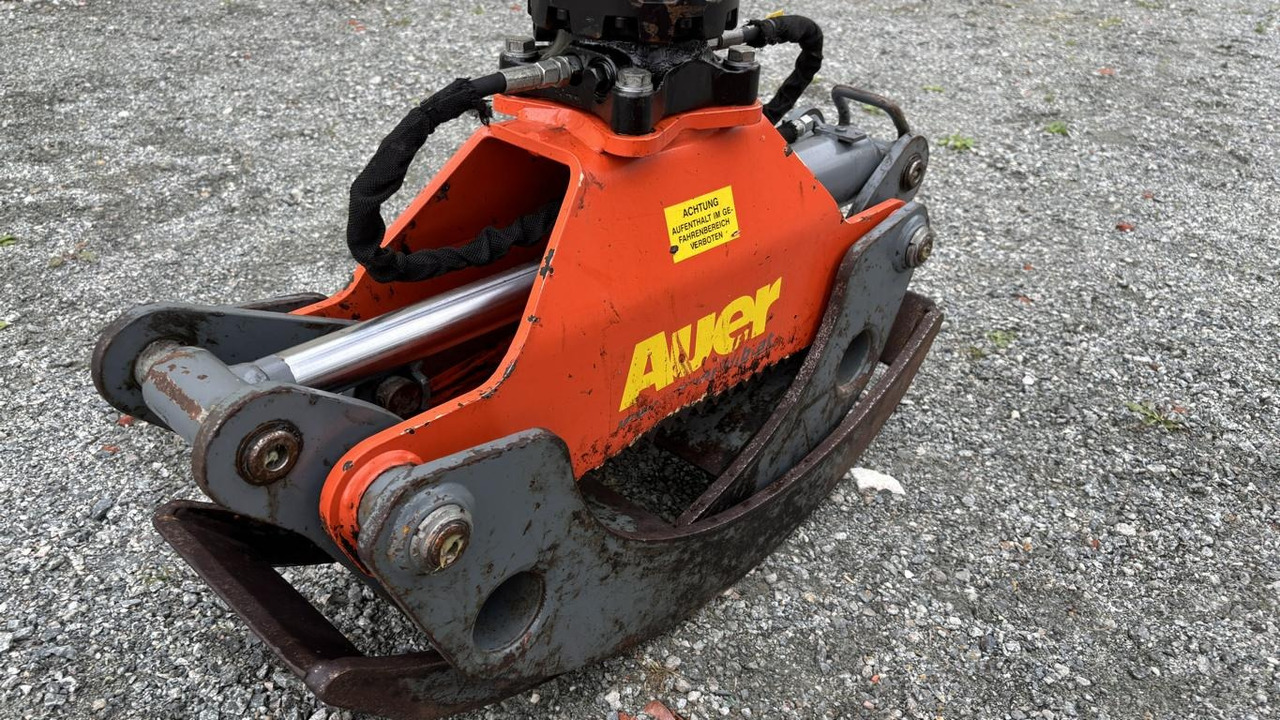 Auer HRZ 1702 Plus - Lesnícka technika: obrázok 5 Auer HRZ 1702 Plus - Lesnícka technika: obrázok 5