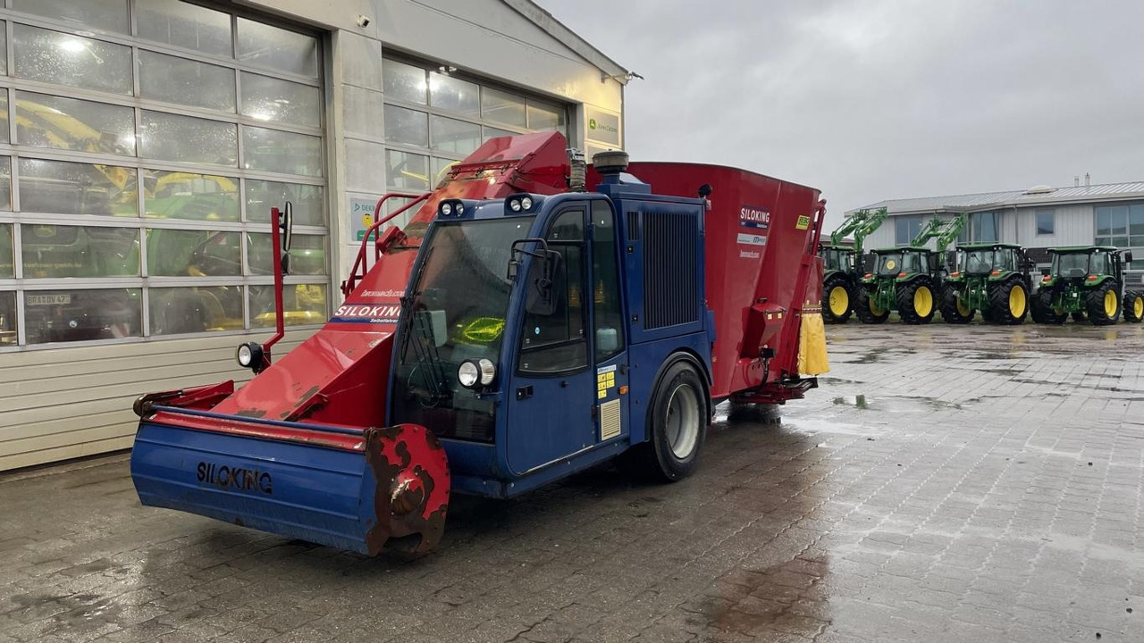 Mayer VM-16 SELBSTFAHRER - Kŕmny voz: obrázok 1 Mayer VM-16 SELBSTFAHRER - Kŕmny voz: obrázok 1