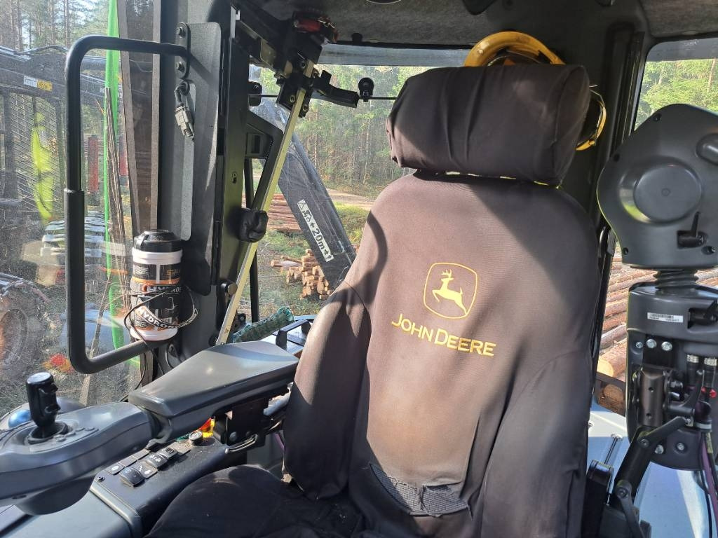 John Deere 1170G - Lesnícky harvestor: obrázok 5 John Deere 1170G - Lesnícky harvestor: obrázok 5