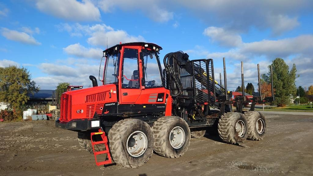Komatsu 845 - Vyvážečka: obrázok 1 Komatsu 845 - Vyvážečka: obrázok 1