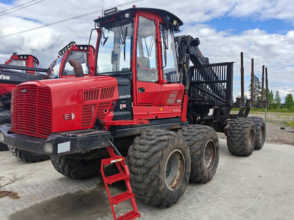 Komatsu 865 - Vyvážečka: obrázok 1 Komatsu 865 - Vyvážečka: obrázok 1