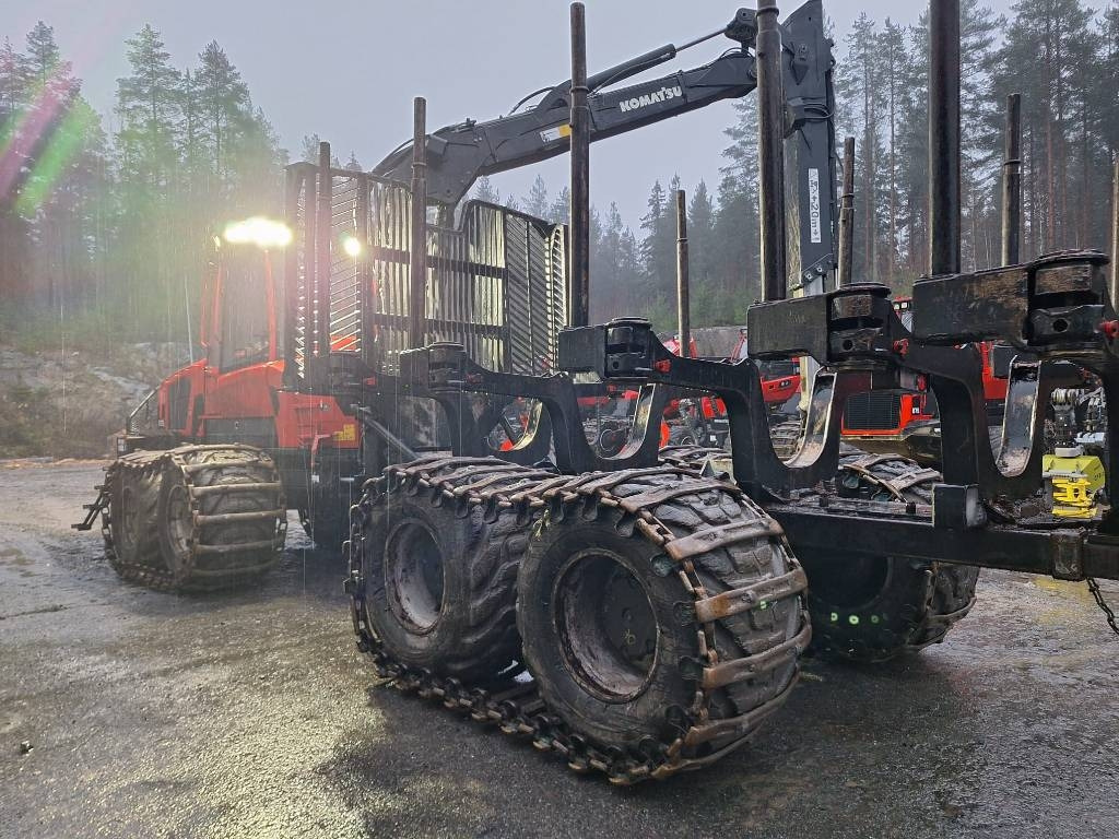 Komatsu 875 - Vyvážečka: obrázok 4 Komatsu 875 - Vyvážečka: obrázok 4