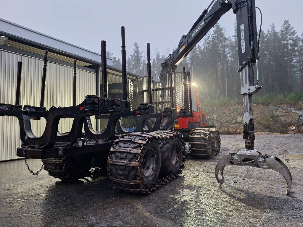 Komatsu 875 - Vyvážečka: obrázok 3 Komatsu 875 - Vyvážečka: obrázok 3