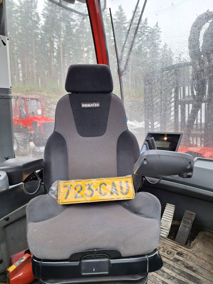 Komatsu 875 - Vyvážečka: obrázok 5 Komatsu 875 - Vyvážečka: obrázok 5