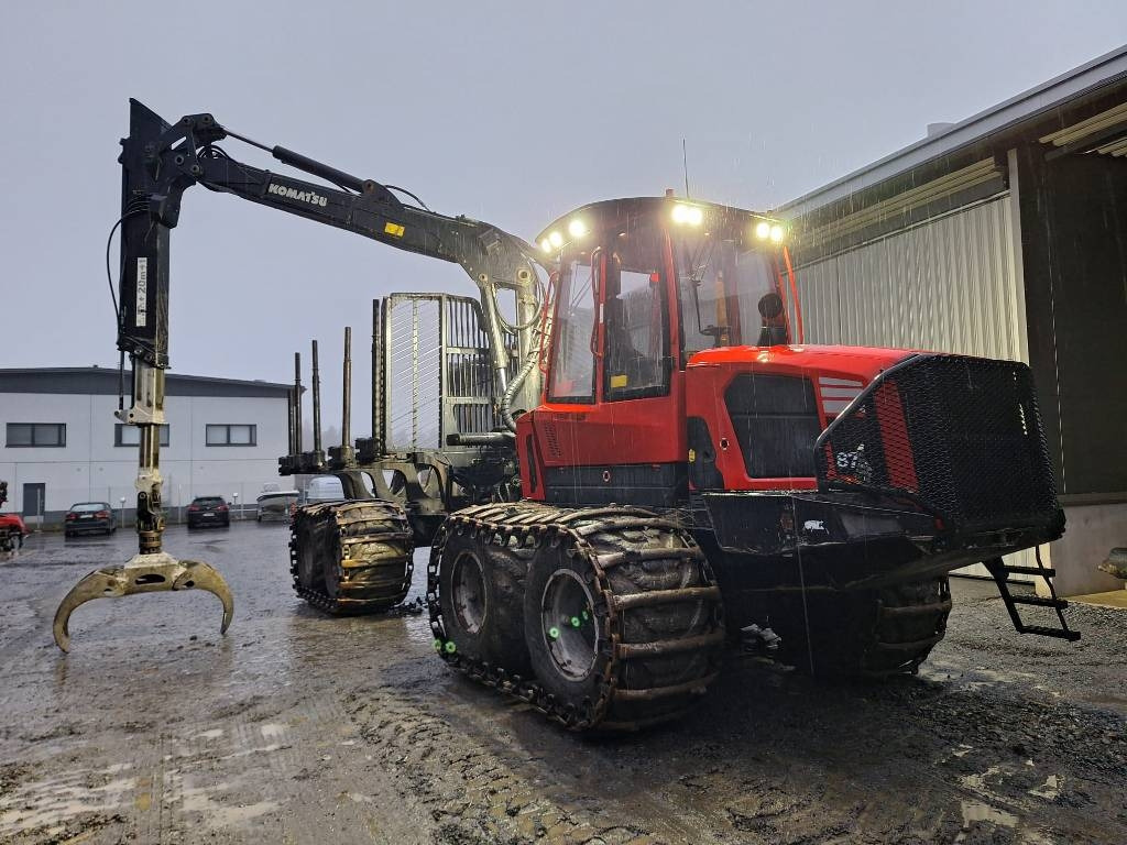 Komatsu 875 - Vyvážečka: obrázok 1 Komatsu 875 - Vyvážečka: obrázok 1