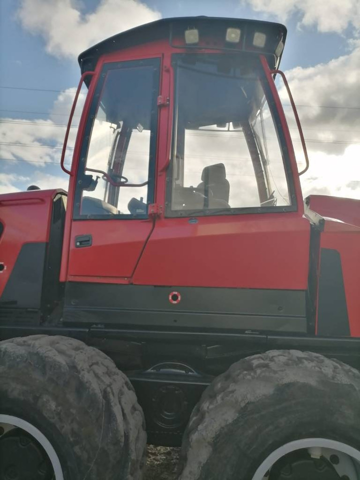 Komatsu 875 - Vyvážečka: obrázok 5 Komatsu 875 - Vyvážečka: obrázok 5