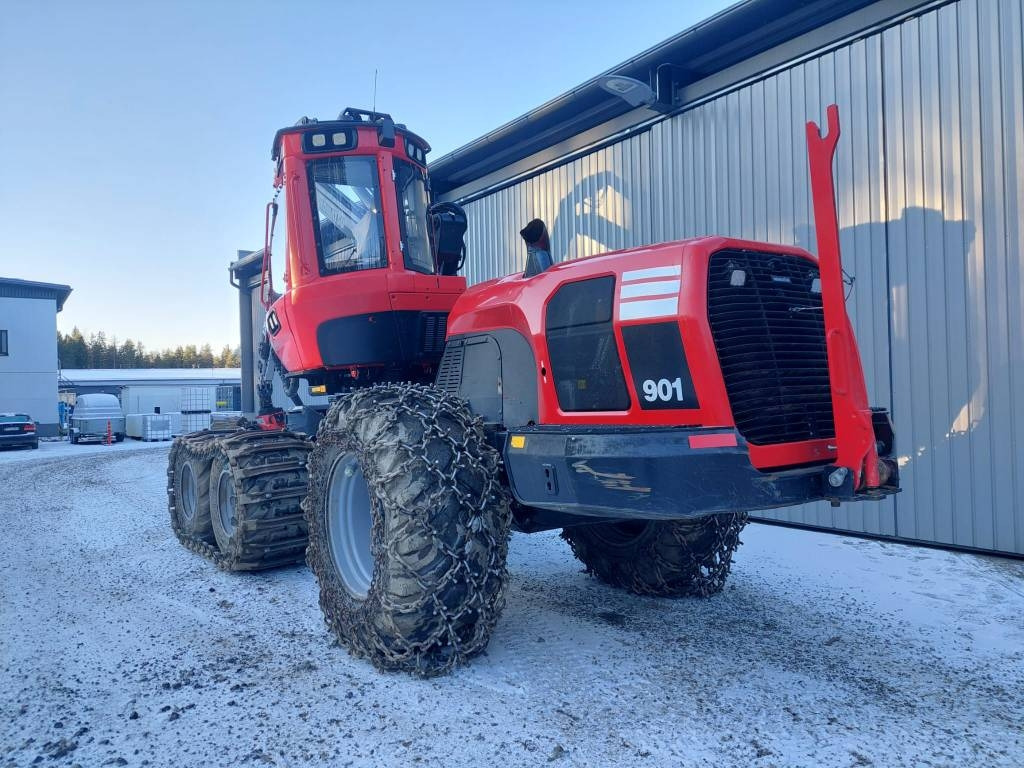 Komatsu 901 - Lesnícky harvestor: obrázok 4 Komatsu 901 - Lesnícky harvestor: obrázok 4