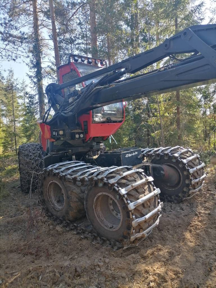 Komatsu 901 - Lesnícky harvestor: obrázok 5 Komatsu 901 - Lesnícky harvestor: obrázok 5