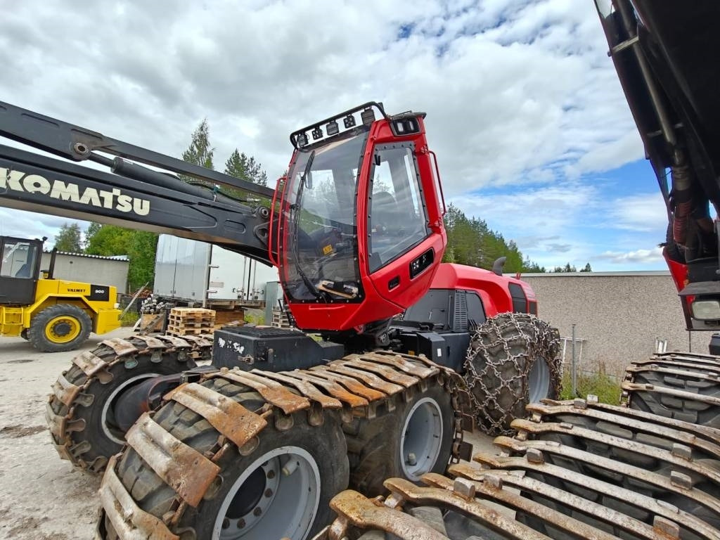Komatsu 901  - Lesnícky harvestor: obrázok 2 Komatsu 901  - Lesnícky harvestor: obrázok 2