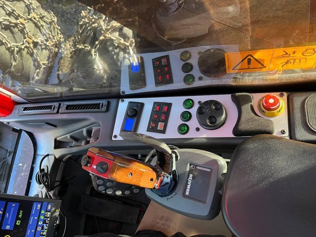 Komatsu 901 - Lesnícky harvestor: obrázok 2 Komatsu 901 - Lesnícky harvestor: obrázok 2