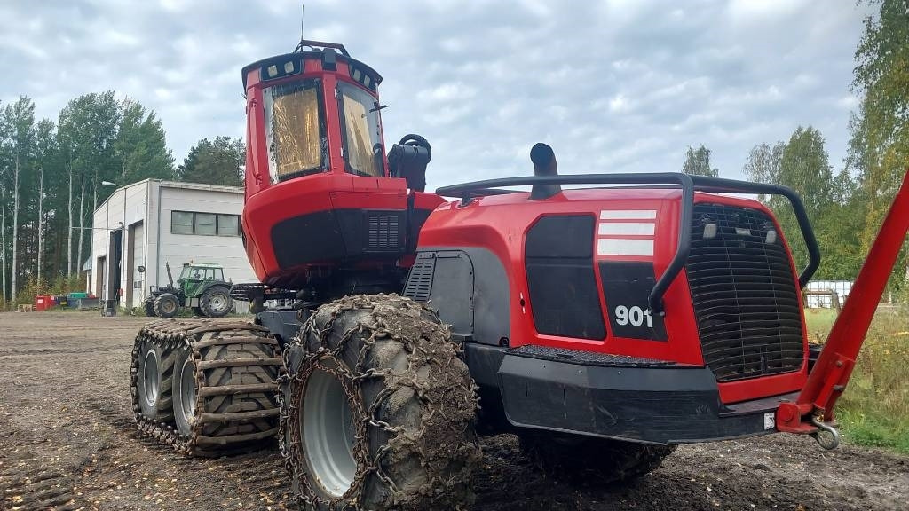 Komatsu 901 - Lesnícky harvestor: obrázok 4 Komatsu 901 - Lesnícky harvestor: obrázok 4