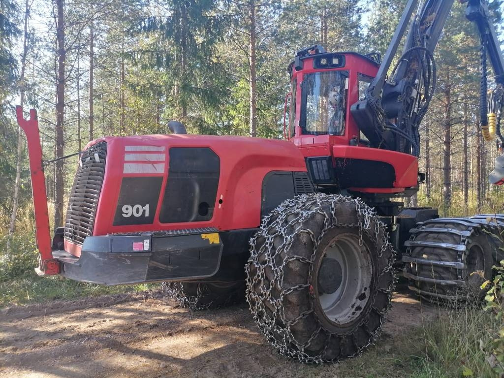 Komatsu 901 - Lesnícky harvestor: obrázok 2 Komatsu 901 - Lesnícky harvestor: obrázok 2