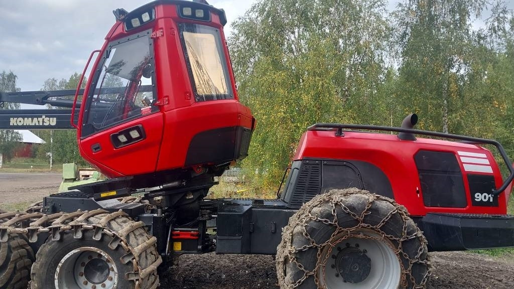 Komatsu 901 - Lesnícky harvestor: obrázok 2 Komatsu 901 - Lesnícky harvestor: obrázok 2
