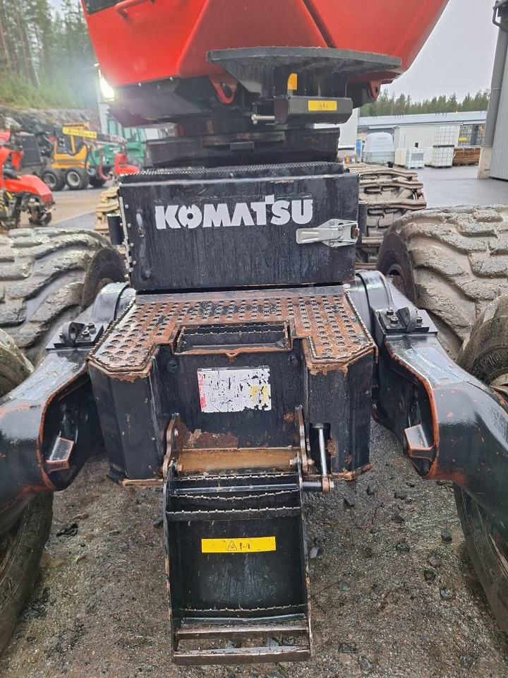 Lesnícky harvestor Komatsu 901 XC: obrázok 9