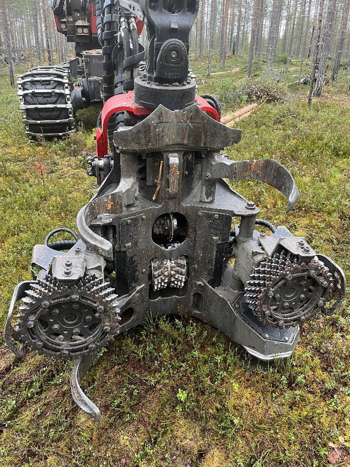 Komatsu 901 XC - Lesnícky harvestor: obrázok 2 Komatsu 901 XC - Lesnícky harvestor: obrázok 2