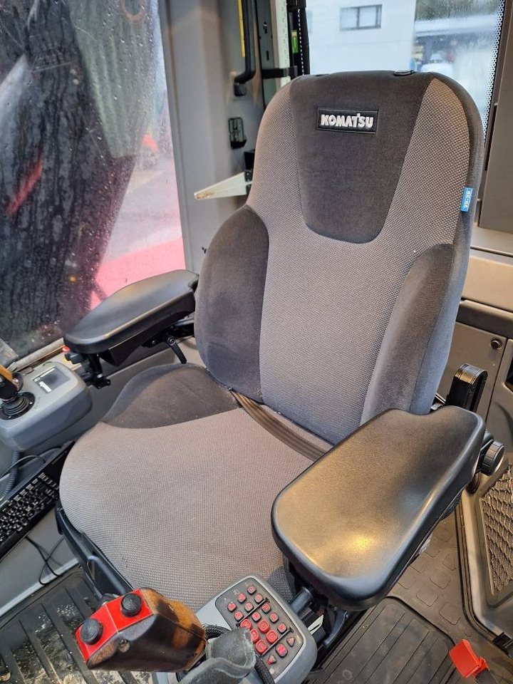Lesnícky harvestor Komatsu 901 XC: obrázok 7