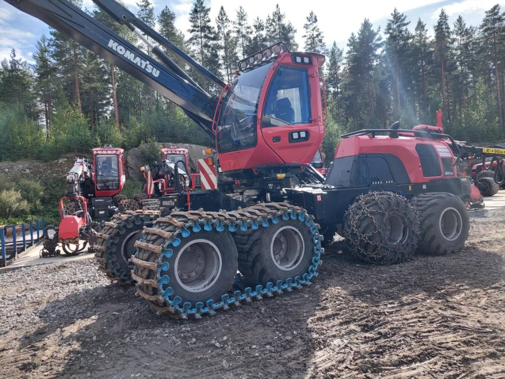 Komatsu 901 XC - Lesnícky harvestor: obrázok 5 Komatsu 901 XC - Lesnícky harvestor: obrázok 5